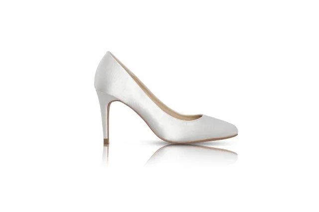 White satin dyeable store shoes